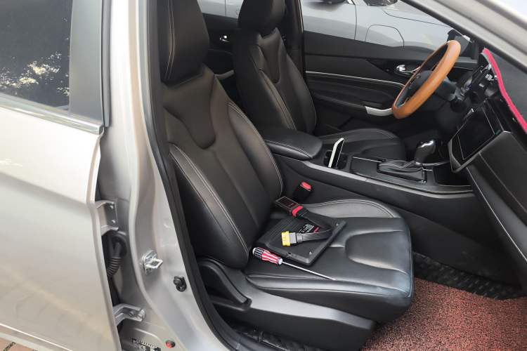 Used Venucia D60 2021 PLUS 1.6L XL CVT Yue Ling Edition
