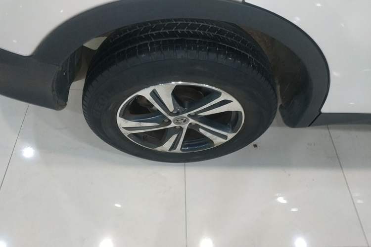 Used Toyota RAV4 2015 2.0L CVT Two-Wheel Drive Urban Edition
