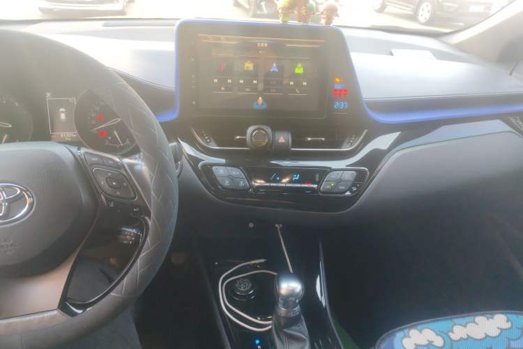 Used Toyota C-HR 2018 2.0L Luxury Edition China V Standard Audio And AC Panel