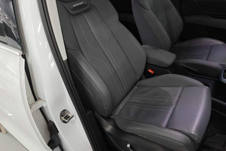 Used Audi Q5 e-tron 2023 40 e-tron Starry Edition Mecha Kit