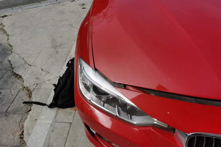 Used BMW 3 Series 2013 Facelifted 320Li Luxury Design Package Right Front Headlight