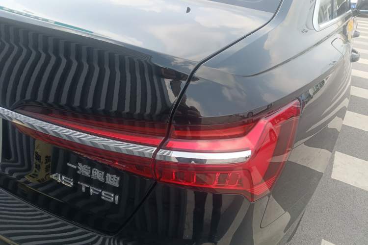 Used Audi A6L 2021 45 TFSI Prestige Dynamic Edition Right Rear Taillight