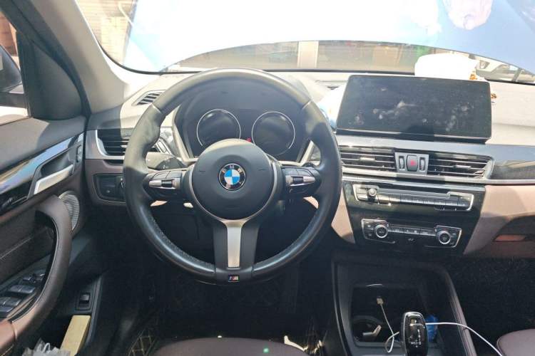 Used BMW X1 2021 Restyled sDrive25Li Leading Edition
