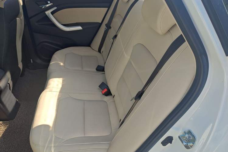 Used CHANGAN Alsvin V7 2016 1.6L Manual Enjoyment Model China V Standard