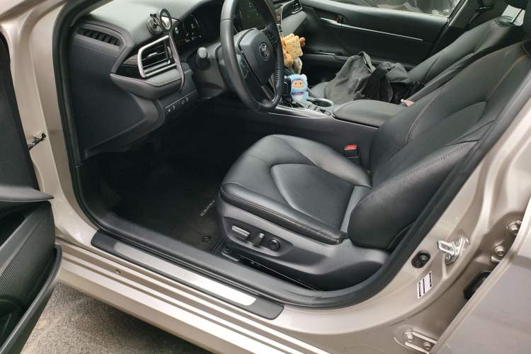 Used Toyota Camry 2021 Dual-Motor 2.5HG Luxury Edition Driver Seat