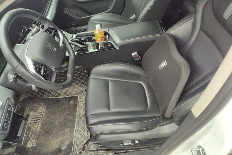 Used Bestune B70 2023 Third Generation 1.5T Automatic Enjoyment Version Left Front Seat