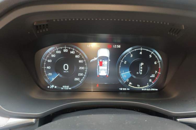 Used Volvo XC60 2019 T5 4x4 Smart & Dynamic Sport Edition China VI Standard