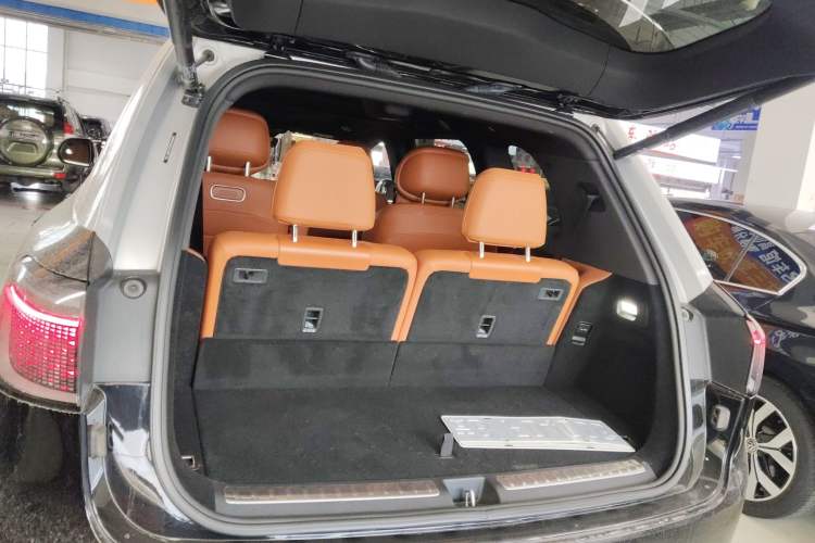 Used Hima AITO M9 2024 Range-Extended Ultra Version 42 kWh 6-Seater Model Trunk