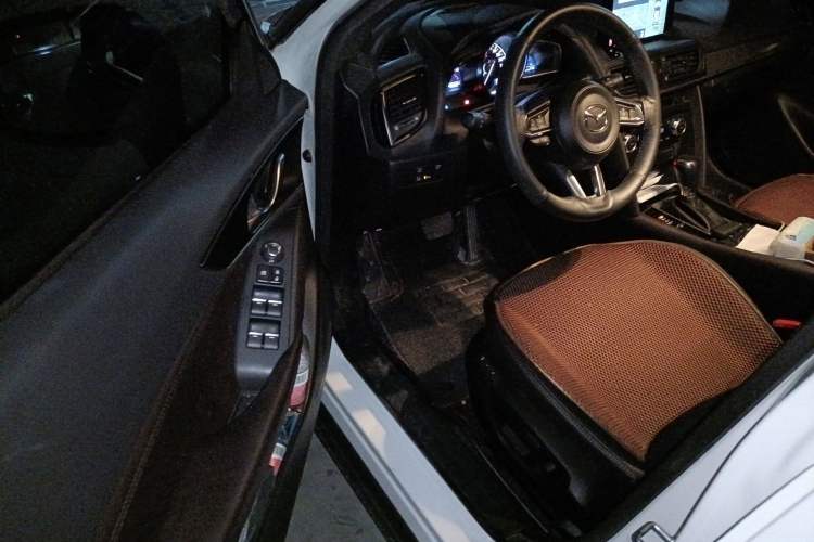 Used Mazda CX-4 2020 2.0L Automatic Two-Wheel Drive Blue Sky Leading Edition
