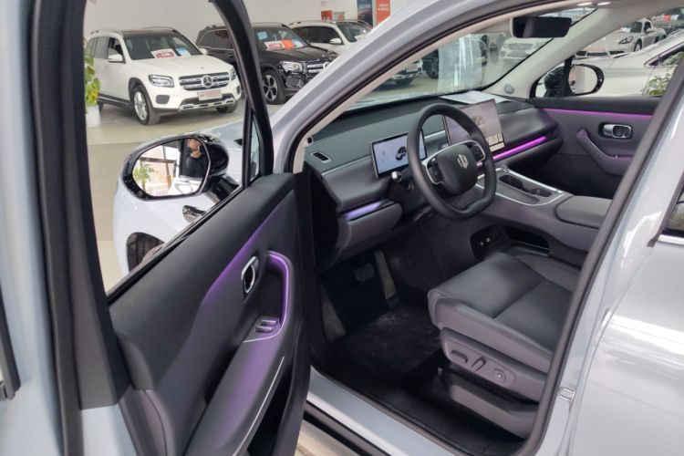 Used Leapmotor C16 2026 All-Electric 630 LiDAR Zhizun Edition 6 Seats