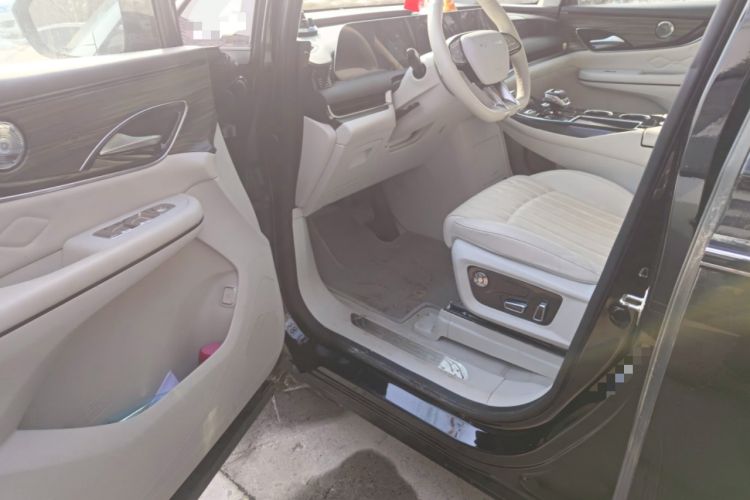 Used FORTHING Xinghai V9 2024 1.5TD 200km Chinese Knot Series Premium Edition