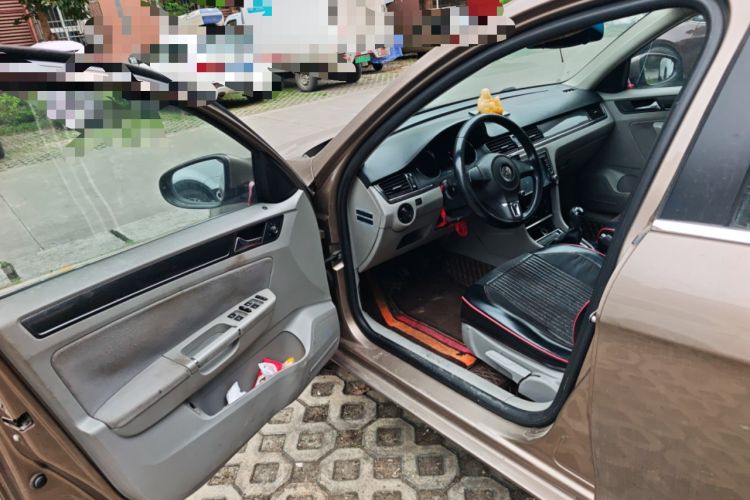 Used Volkswagen Bora 2014 1.6L Manual Fashion Edition Driver Seat