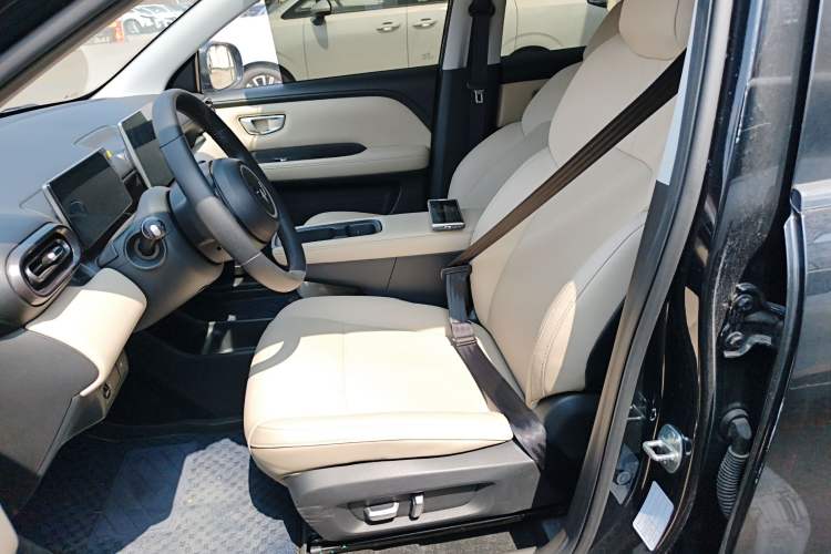 Used Wuling Bingo PLUS 2024 510 km Flagship Edition Four-Seater Version Left Front Seat