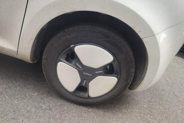 Used CHANGAN NEVO Lumin 2024 130km Qingyue Version Right Front Wheel Hub