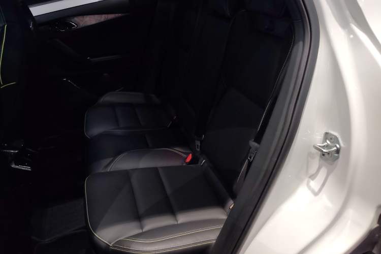 Used Lynk & Co 06 2023 Remix 1.5T Dynamic Halo