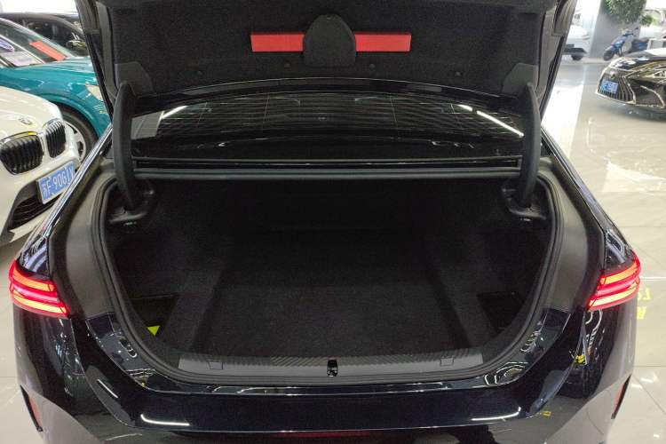 Used BMW 5 Series 2024 525Li M Sport Package
