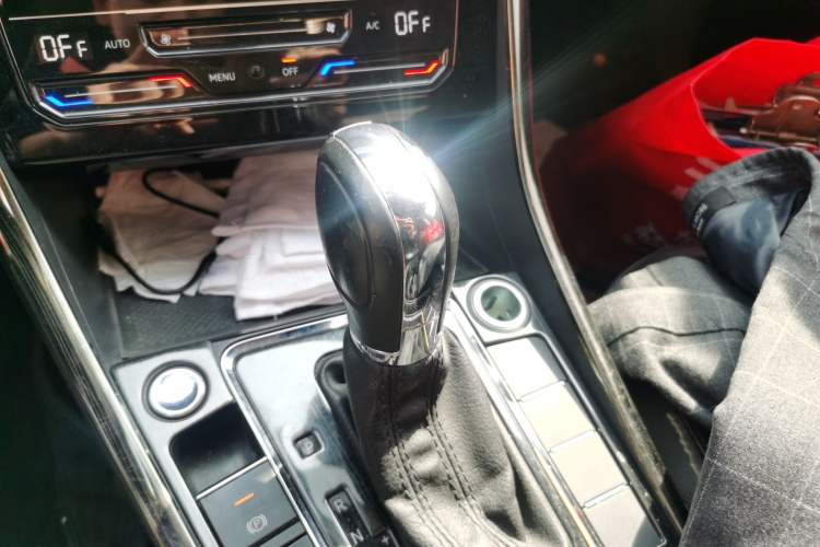 Used Volkswagen Bora 2020 1.5L Automatic Elite Version
