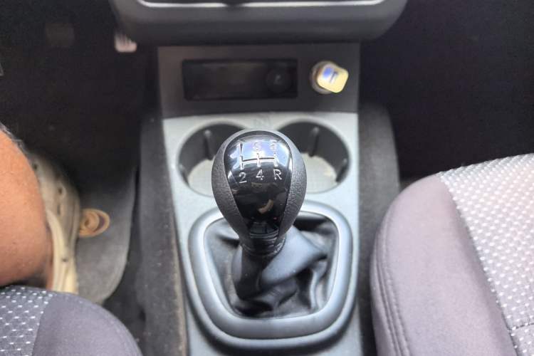 Used Dongfeng Fengon 330 2014 1.5L Manual Utility Version DK15