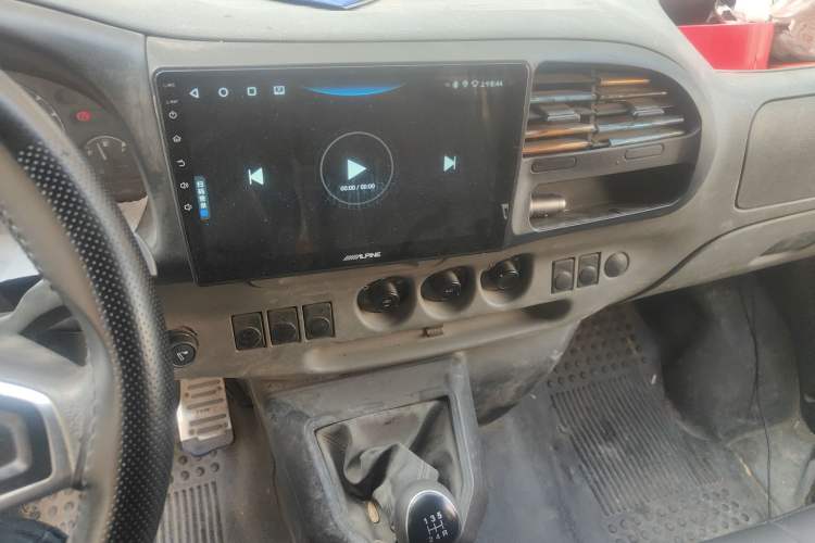 Used JMC Transit 2017 2.8T Commercial Version Short Wheelbase Mid-Roof 6/7/8-Seater JX493