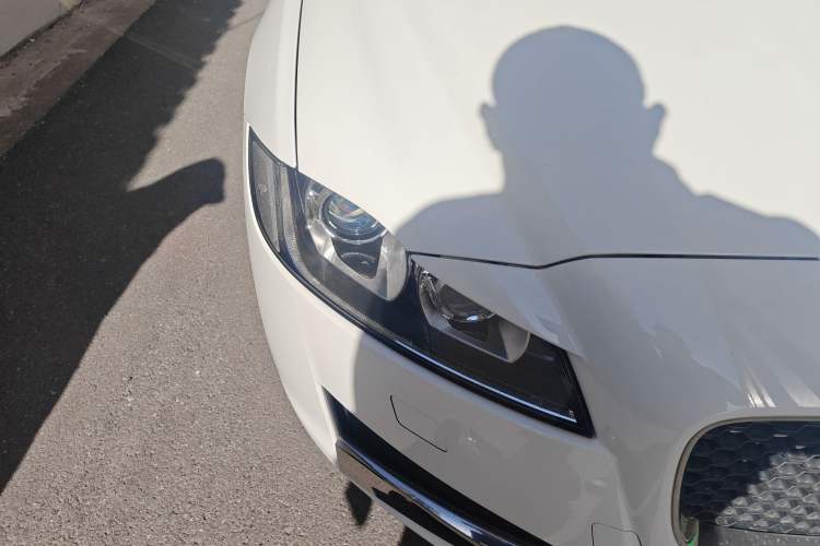 Used Jaguar XF 2016 XF 2.0T Two-Wheel-Drive Luxury Edition