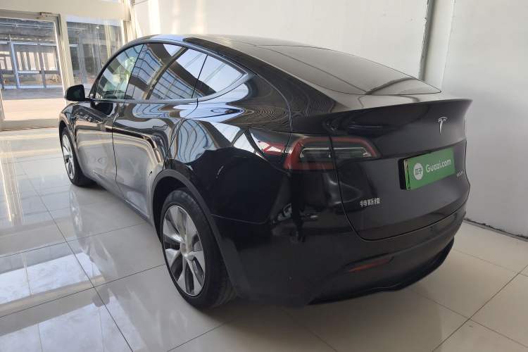 Used Tesla Model Y 2021 Long-Range All-Wheel-Drive Version