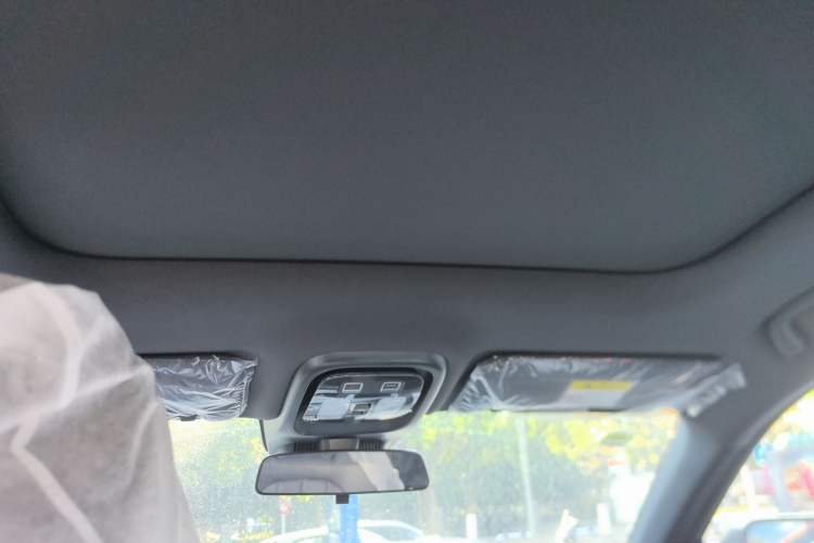 Used CHANGAN CS75 PLUS 2025 4th Generation 1.5T New Blue Whale Smart Flagship Version Headliner