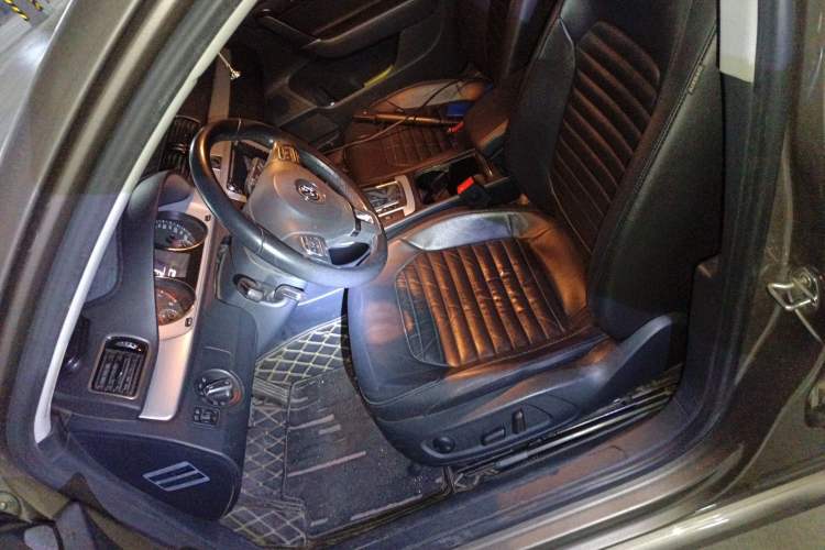 Used Volkswagen Magotan 2015 1.8TSI Luxury Model Left Front Seat