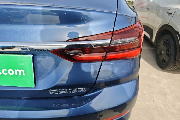 Used Ford Escort 2021 1.5L Automatic Diamond Edition
