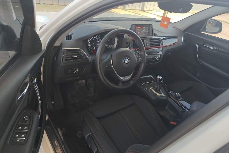 Used BMW 1 Series 2018 118i Sport Design Package