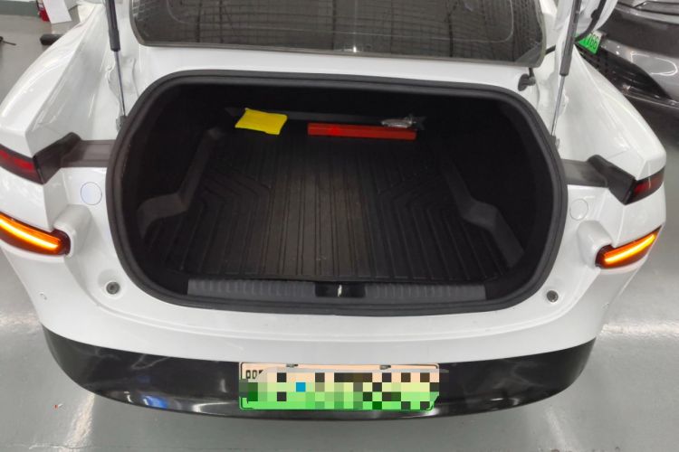 Used XPeng P7 2022 670N+ Trunk