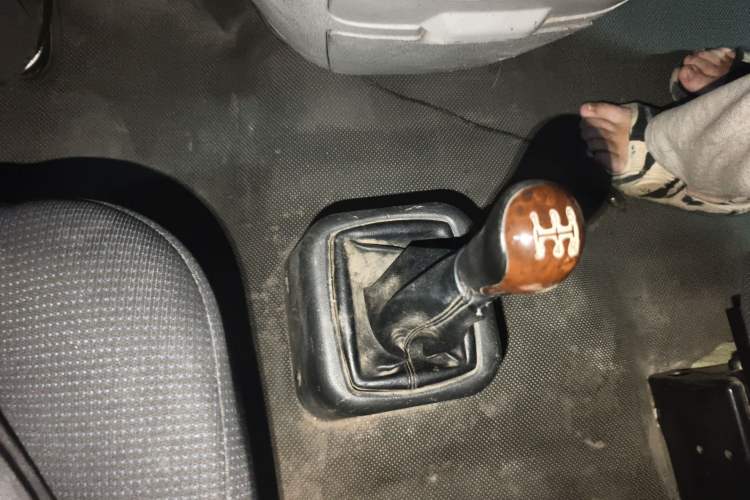 Used Foton MP-X E 2017 2.0L New Express Long Wheelbase 4Q20M Gear Lever