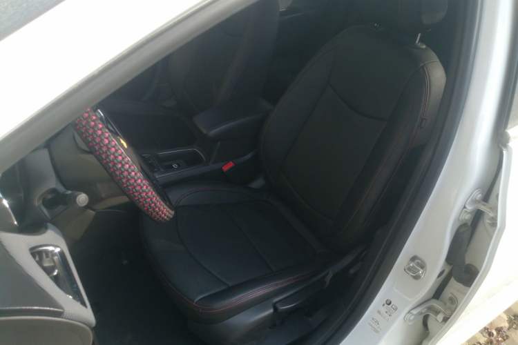 Used Chevrolet Cruze 2018 320 Automatic Pioneer Sunroof Edition
