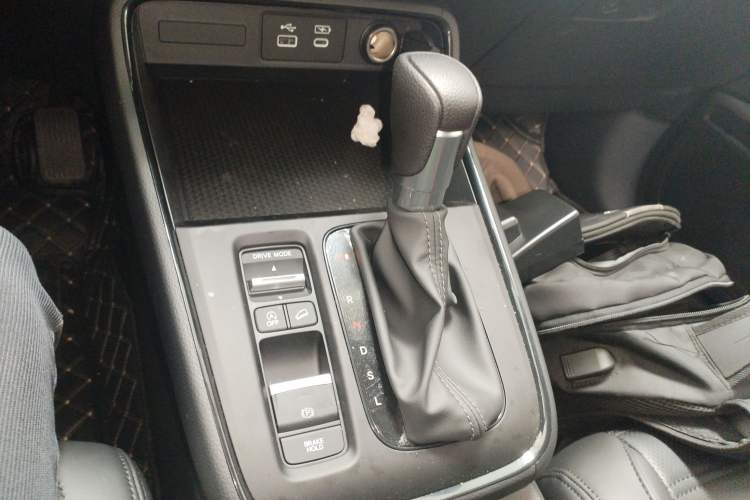 Used Honda Breeze 2025 240TURBO Two-Wheel Drive Elite Edition 5 Seats Gear Lever