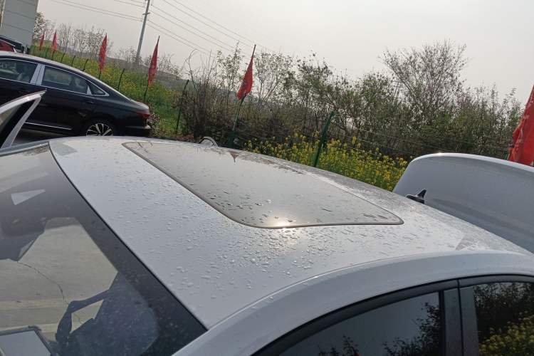 Used Volkswagen Lavida 2024 1.5L Automatic 5 Million Edition Roof