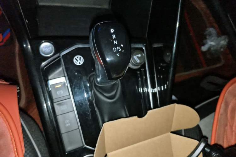 Used Volkswagen Tayron X 2020 380TSI Four-Wheel Drive Flagship Smart Connectivity Version Gear Lever