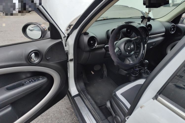 Used MINI Countryman 2014 1.6L COOPER Fun Driver Seat