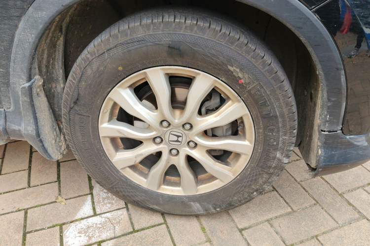 Used Honda CR-V 2013 2.0L Four-wheel Drive Classic Edition Right Front Wheel Hub