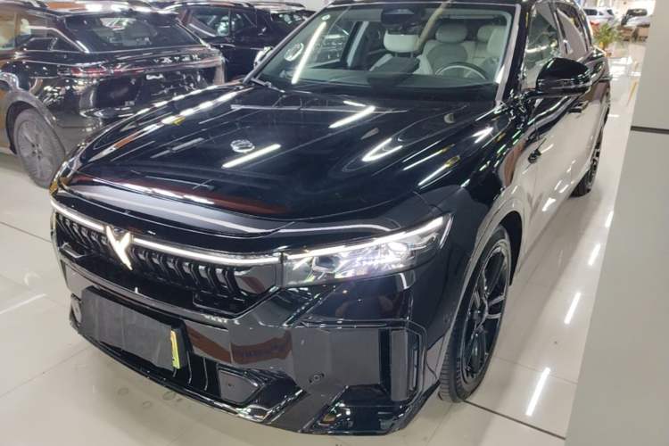 Used VOYAH FREE 2025 318 318 km Rear-Drive Touring Edition