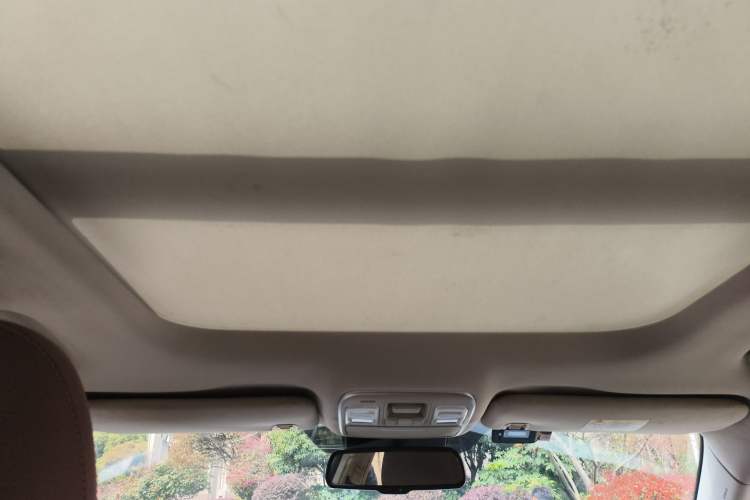 Used Geely Auto Emgrand X7 Sport 2016 1.8TD Automatic ZhiZun Version Headliner