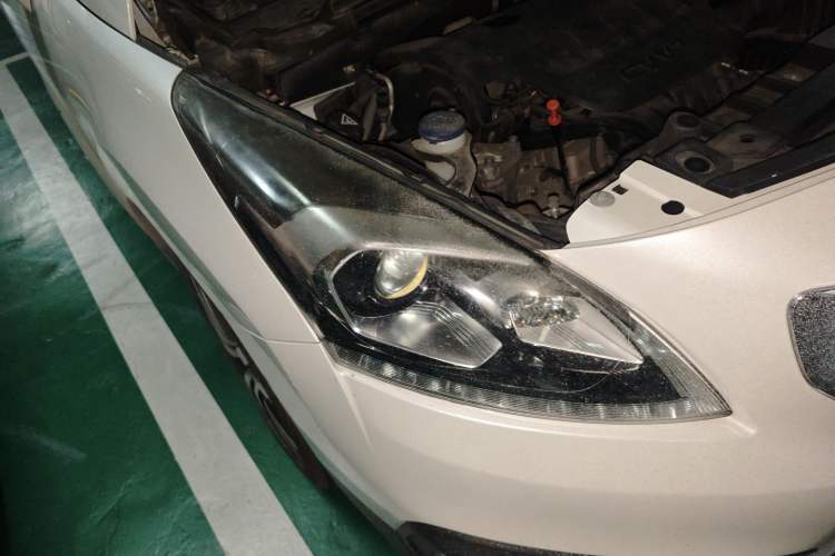 Used Peugeot 3008 2016 2.0L Automatic Trend Edition Right Front Headlight