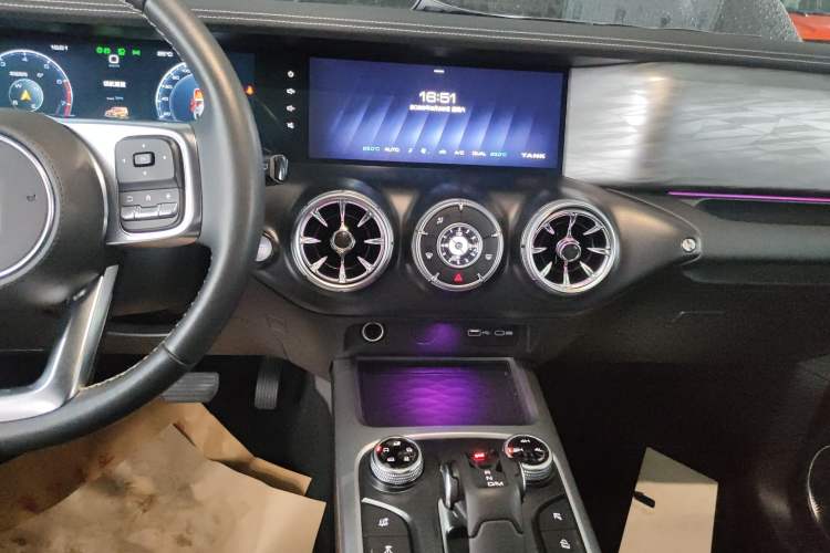 Used Tank 300 2021 Off-Road Edition 2.0T Conqueror Audio And AC Panel