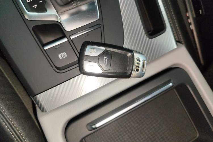 Used Audi Q5L 2018 45 TFSI Prestige Fashion Edition China VI Emission Standard
