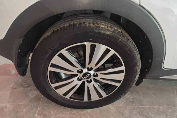 Used Kia Sportage R 2016 2.0L Automatic Two-Wheel Drive DLX Exterior 5