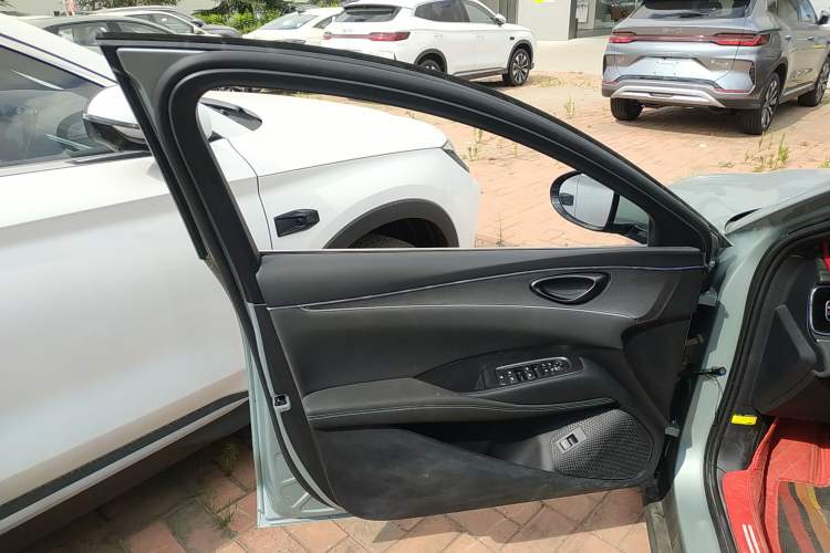 Used BYD Seal 06 New Energy 2024 DM-i 120KM Prestige Model
