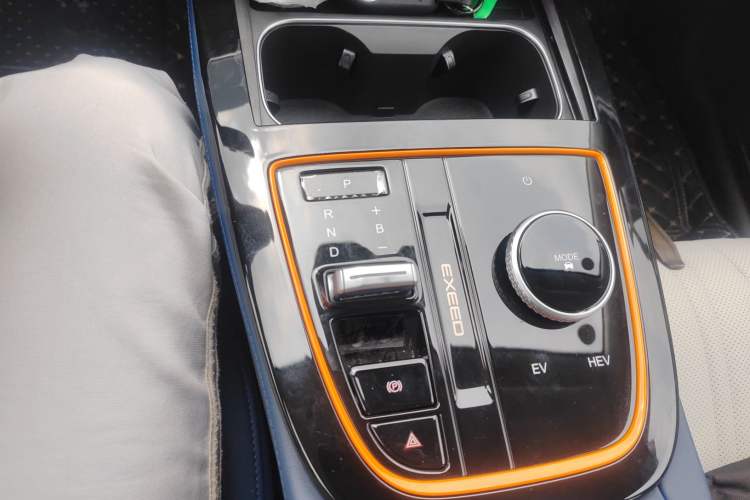 Used EXEED Zhuifeng C-DM 2024 C-DM 1.5 TCI 105KM Luxury Edition Gear Lever