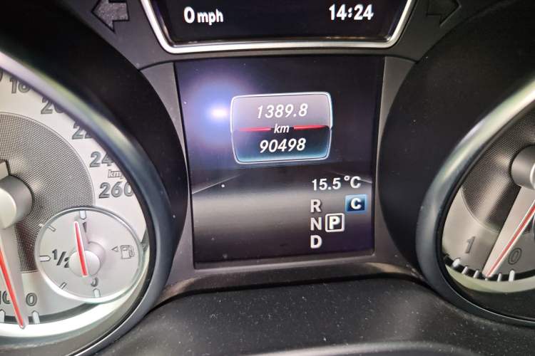 Used Mercedes-Benz GLA 2016 GLA 200 Fashion Model Odometer Close Up