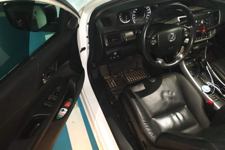 Used Honda Accord 2014 2.0L EX Luxury Edition Driver Seat