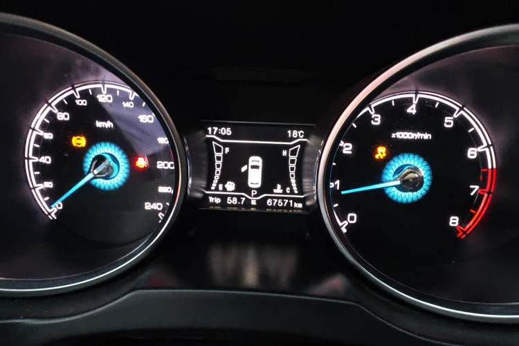 Used Zotye SR7 2016 1.5T CVT Cube Heart Edition China V Standard