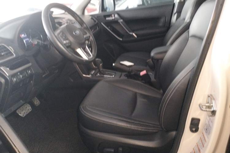 Used Subaru Forester 2016 2.5i Luxury Navigation Edition
