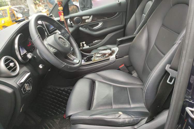 Used Mercedes-Benz GLC 2018 Facelifted GLC 260 4MATIC Dynamic Edition